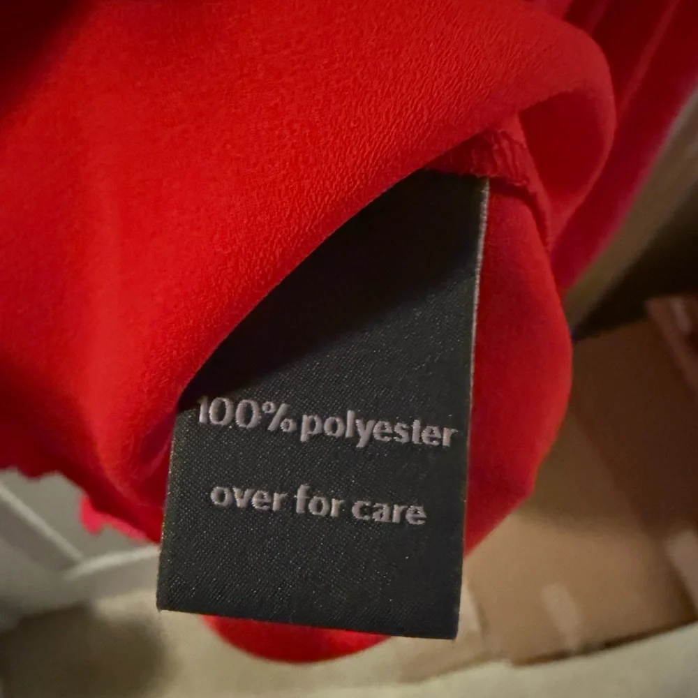 NWT Womens Size 2X The Limited Red Ruffle Accent V-Neck Button Down Blouse Top - Picture 3 of 3